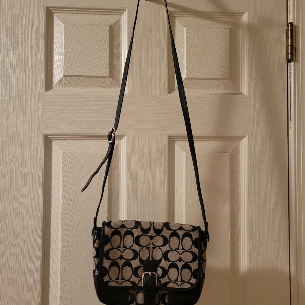 EUC COACH Monogram Crossbody